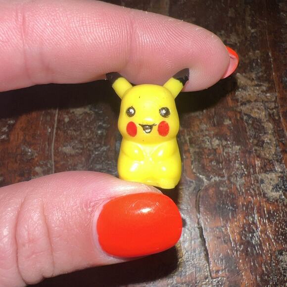 Lot Of 7 Pokémon Figures Pikachu Charzard Hoothoot Geodude Palkia Kyurem VTG - Picture 13 of 16